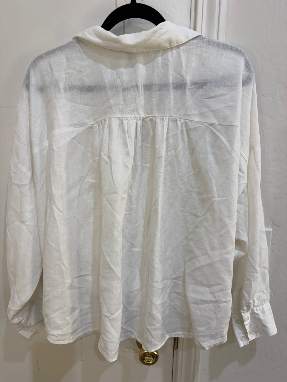 Women's White Button-Down Blouse with Gathered Hem - Picture 4 of 6